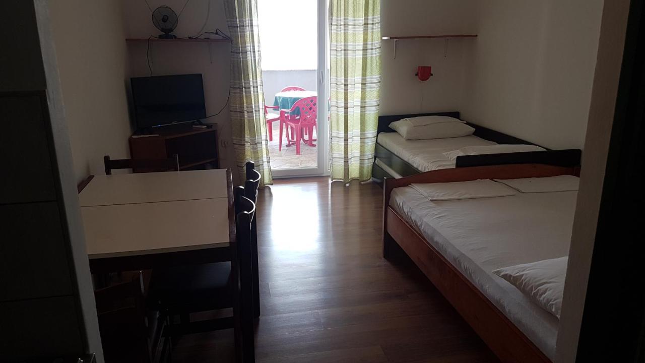 Apartments Mia Pag Pag Town Kültér fotó